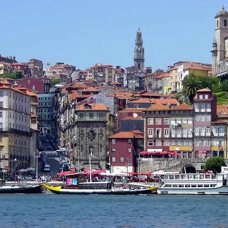 Oportolazaro Premium Downtown Porto Апартаменты *